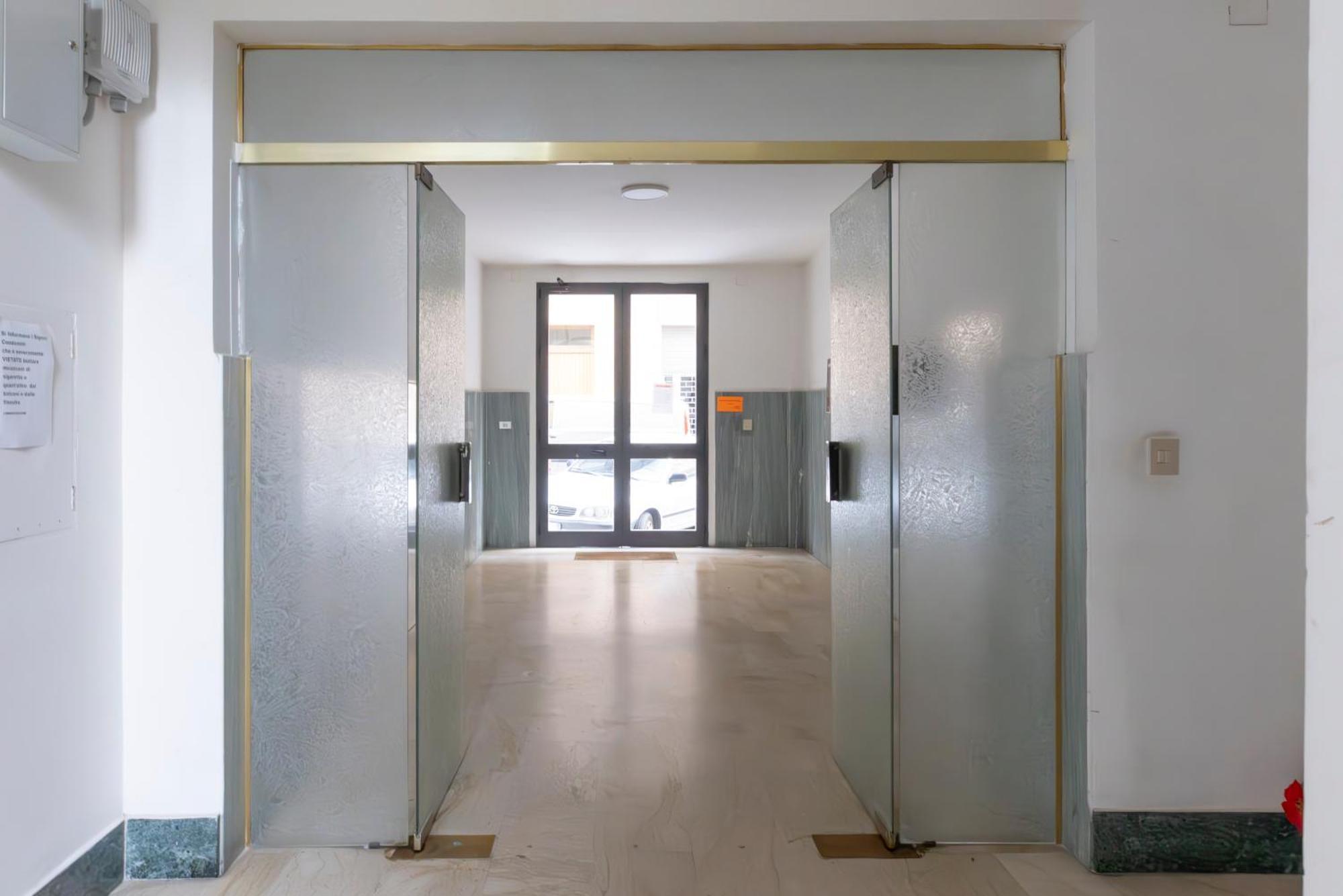 Quarzo. Modern Rooms กาญารี ภายนอก รูปภาพ